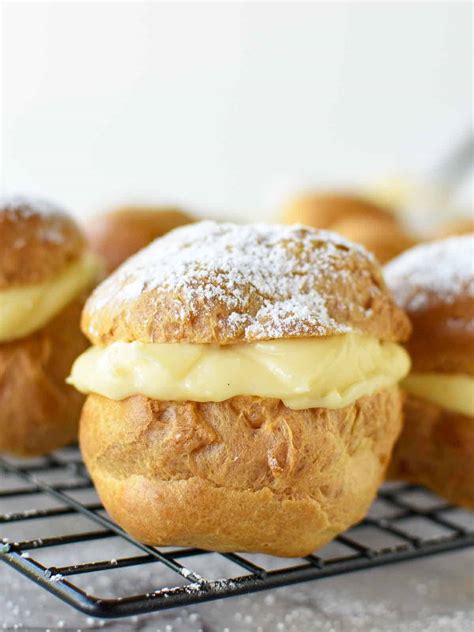 Classic Cream Puffs Recipe (With Video and Step by .